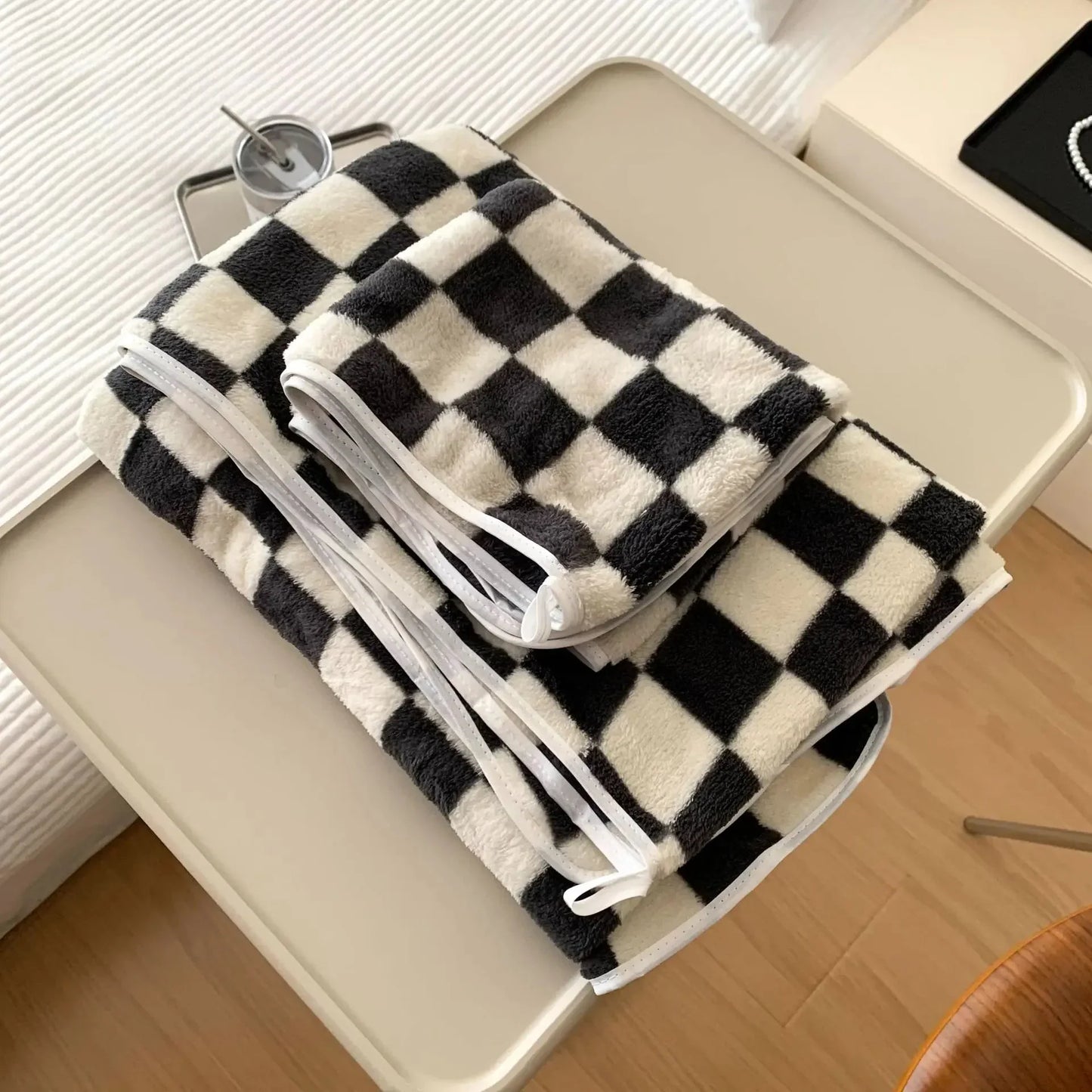 Large Black and White Checkered Bath Towels