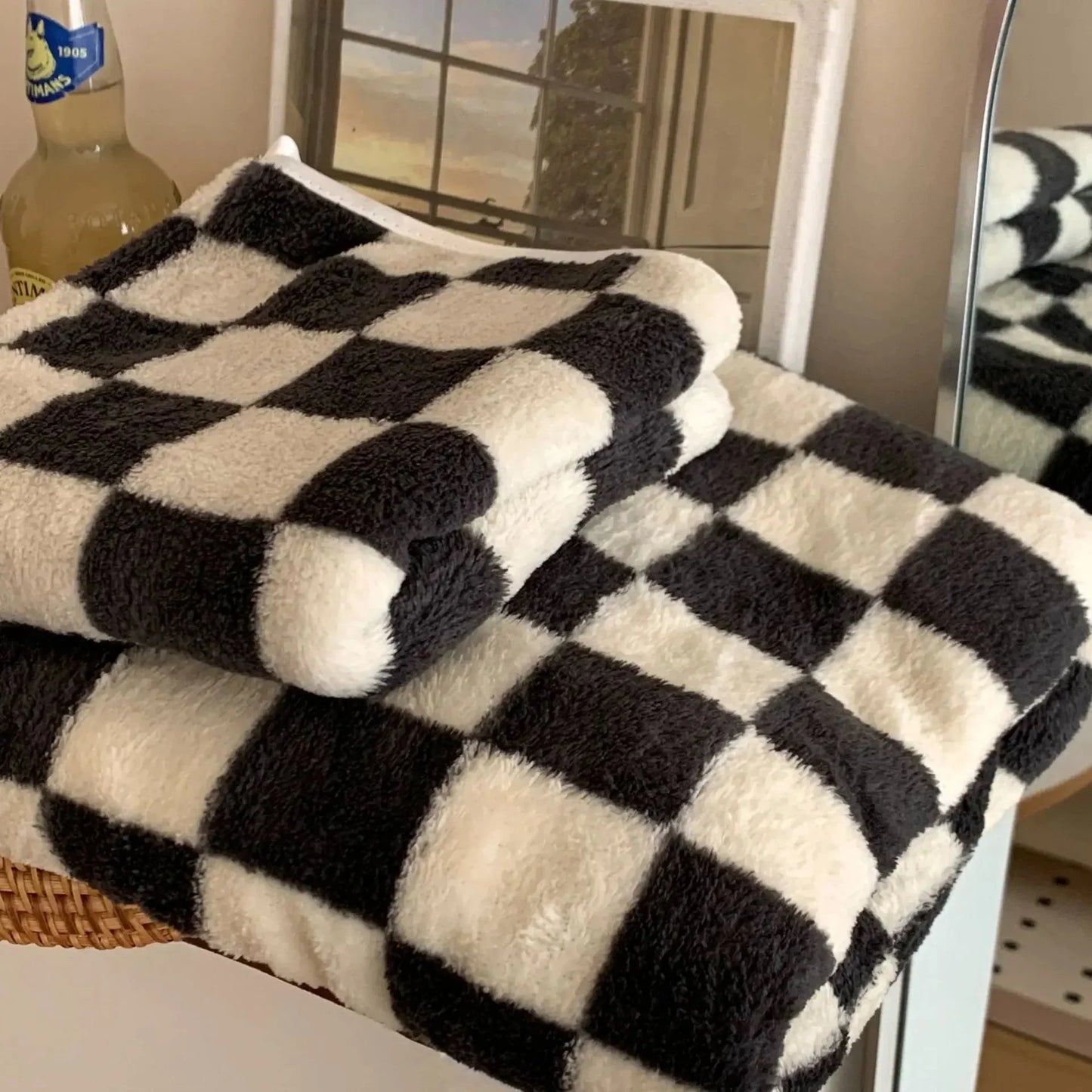 Large Black and White Checkered Bath Towels
