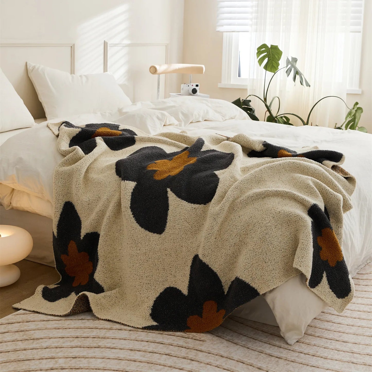 Super Soft Floral Pattern Throw Blanket