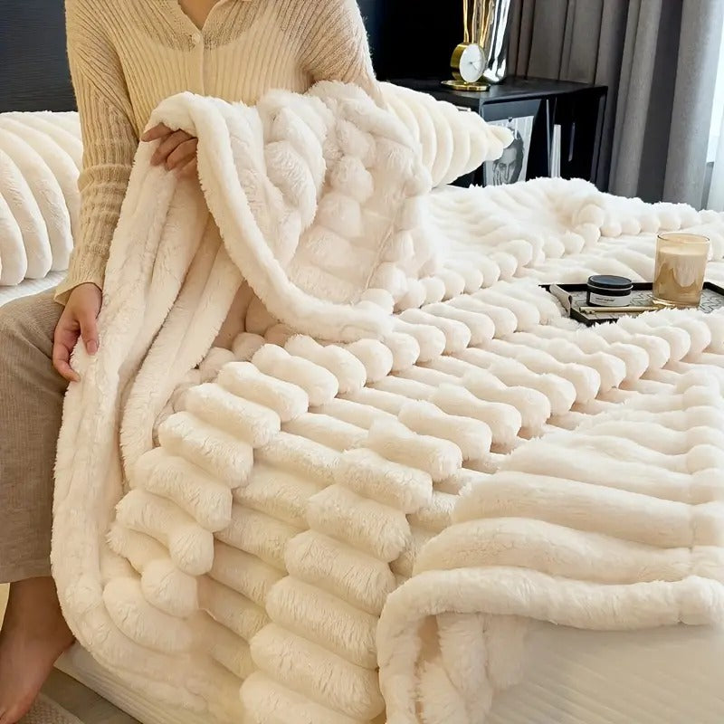 50% off - PlushLines - Luxurious striped cosy blanket - Limited Discount